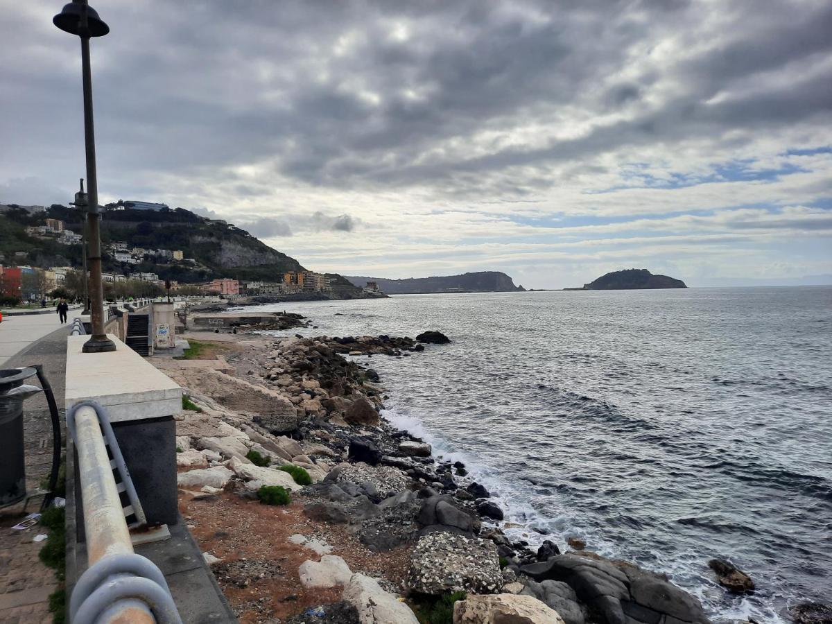 Lungomare Bed & Breakfast Pozzuoli Eksteriør bilde